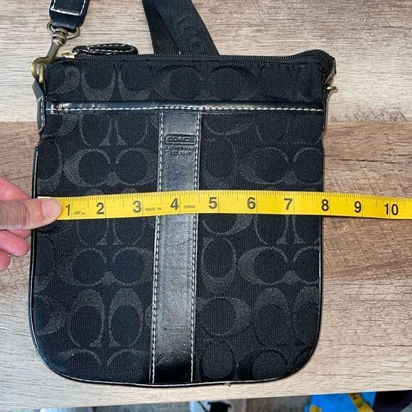 Coach Canvas Logo Embossed Crossbody Bag Pouch Black - Picture 8 of 9